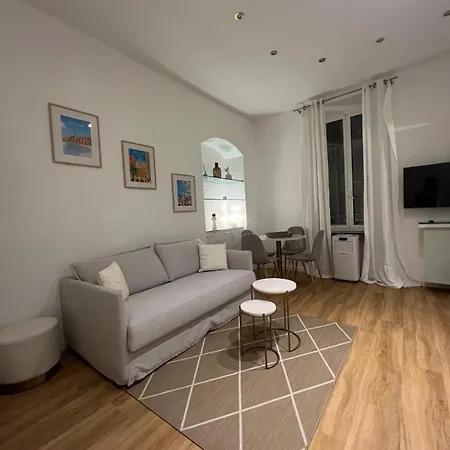 Maison Ferro * مينتون